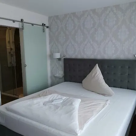 Petri Hotel
