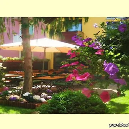 Petri Hotel